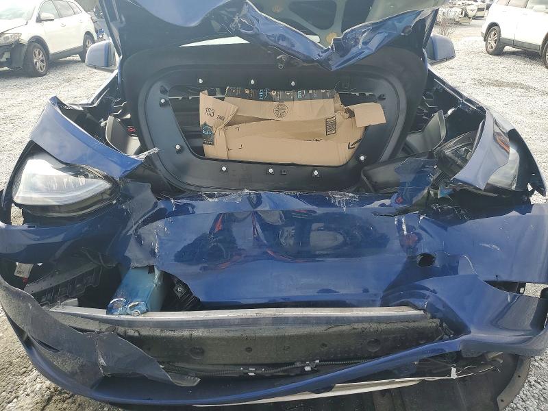 2024 Tesla Model Y მანქანა იყიდება აუქციონზე, vin: 7SAYGDED7RA335501, აუქციონის ნომერი: 77876985
