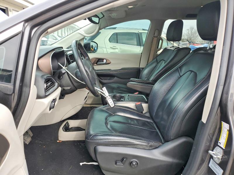 2017 Chrysler Pacifica მანქანა იყიდება აუქციონზე, vin: 2C4RC1EG7HR518800, აუქციონის ნომერი: 77671485