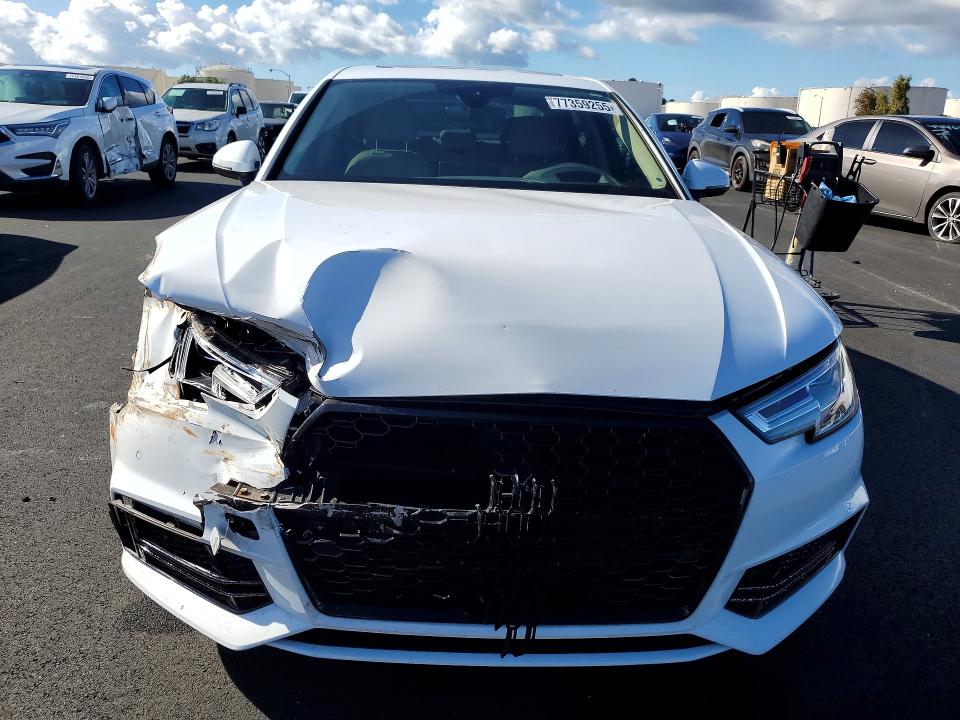 Продаж на аукціоні авто 2017 Audi A4, vin: WAUFNAF43HN032951, номер лоту: 77359255
