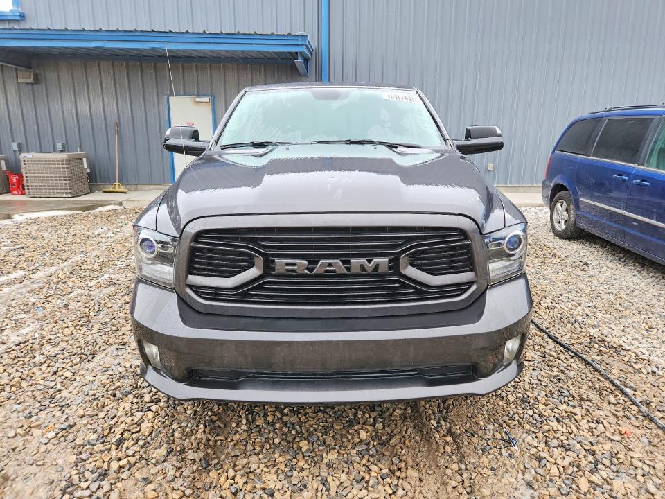 76182115 :رقم المزاد ، 1C6RR7MT6JS154333 vin ، 2018 Ram 1500 مزاد بيع