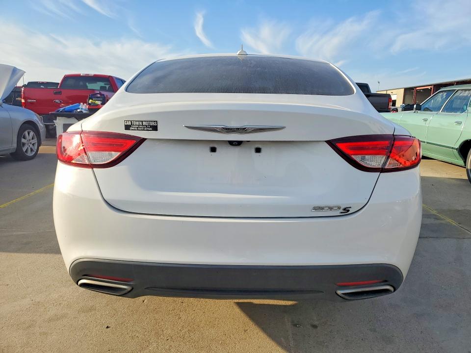 75001555 :رقم المزاد ، 1C3CCCBB3GN185103 vin ، 2016 Chrysler 200 مزاد بيع
