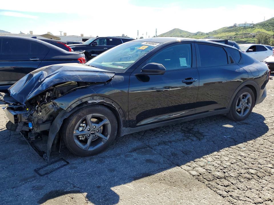 Продажа на аукционе авто 2025 Kia K4, vin: 3KPFT4DE8SE112473, номер лота: 79280865