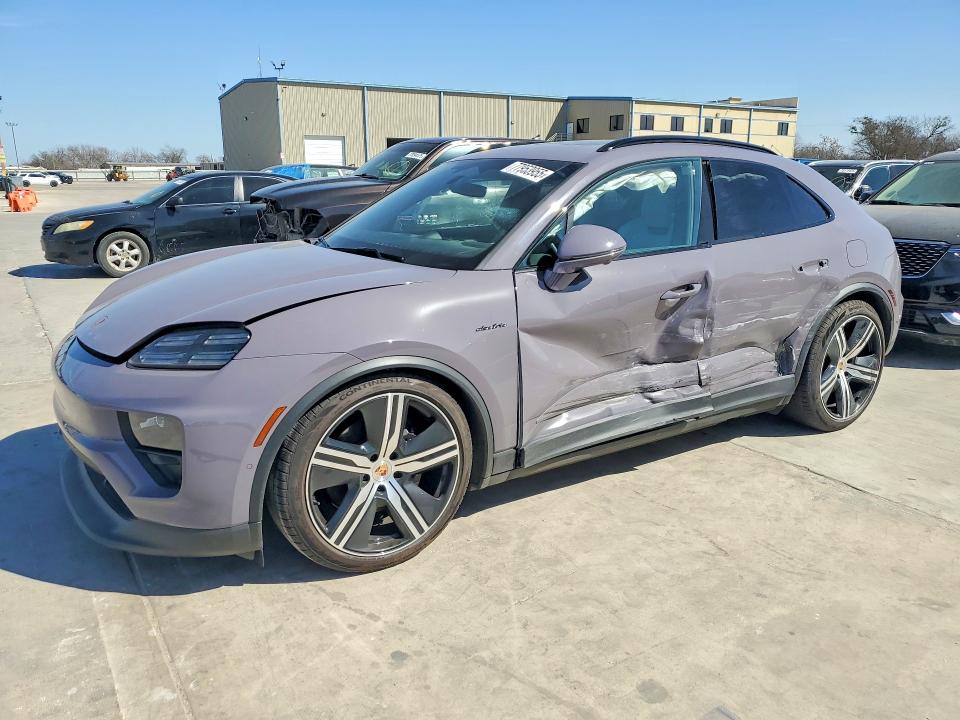 77953955 :رقم المزاد ، WP1AB2XA8SL152940 vin ، 2025 Porsche Macan مزاد بيع