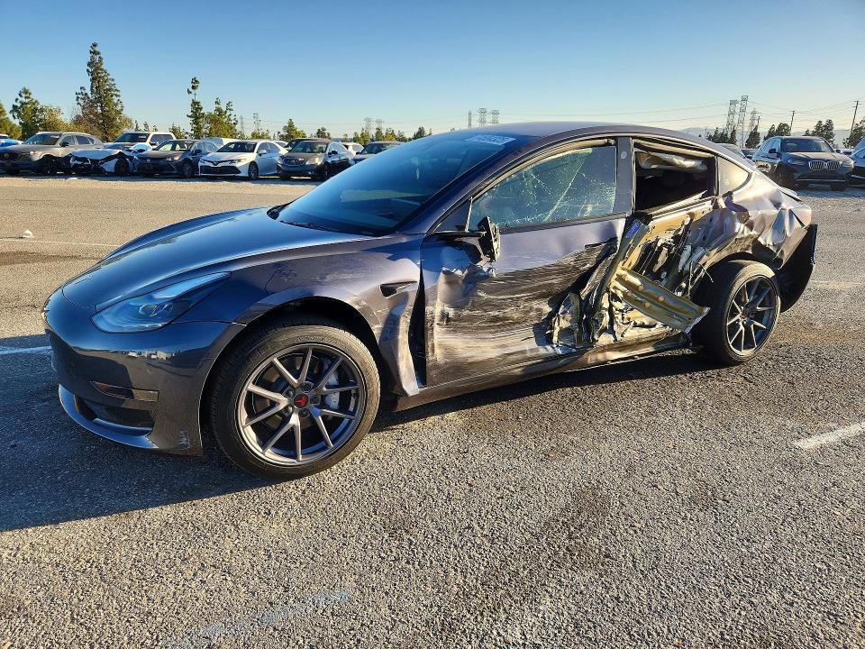 74504325 :رقم المزاد ، 5YJ3E1EA6PF664465 vin ، 2023 Tesla Model 3 مزاد بيع