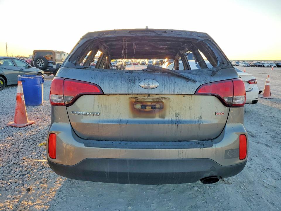 76282315 :رقم المزاد ، 5XYKT3A60EG444758 vin ، 2014 Kia Sorento مزاد بيع