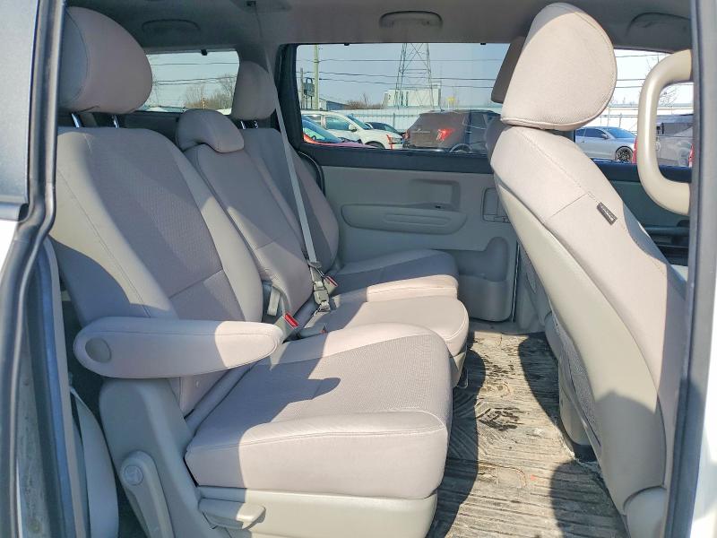 Продажа на аукционе авто 2017 Kia Sedona, vin: KNDMB5C18H6299033, номер лота: 78623405