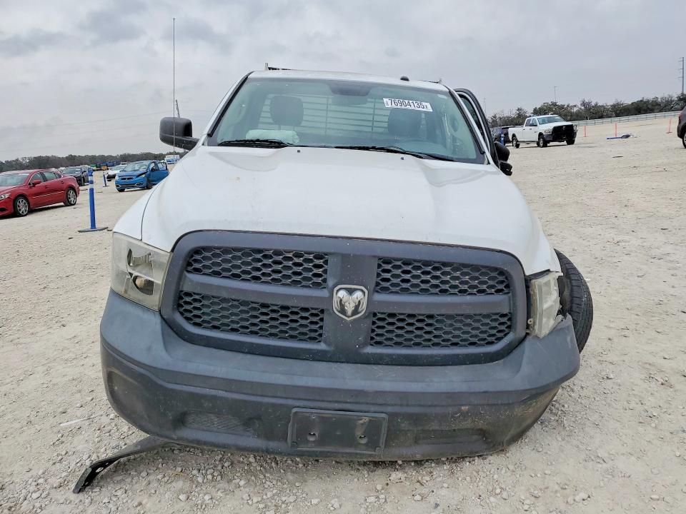 76904135 :رقم المزاد ، 3C6JR6DGXFG578137 vin ، 2015 Ram 1500 مزاد بيع