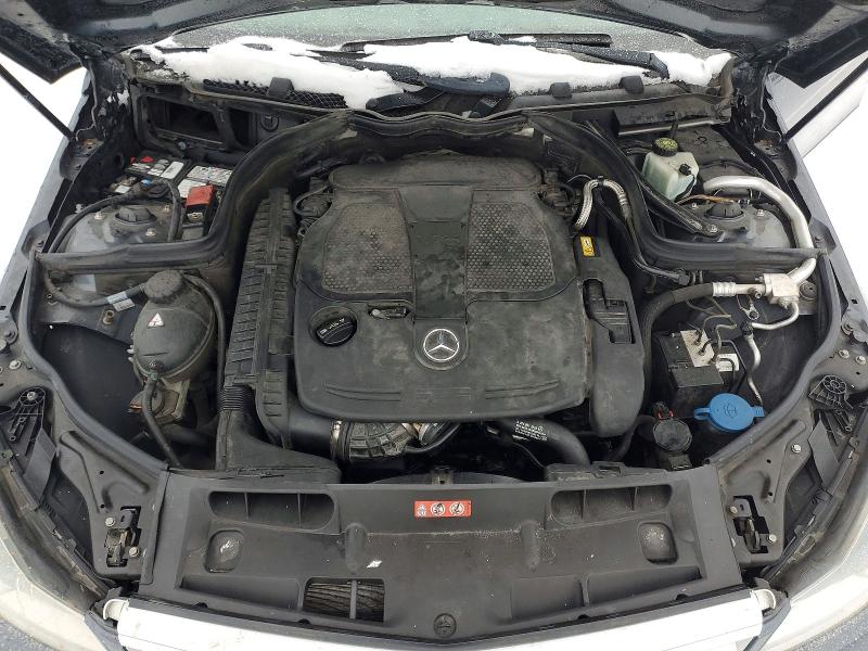 2013 Mercedes-benz C 300 4mat მანქანა იყიდება აუქციონზე, vin: WDDGF8AB7DA829116, აუქციონის ნომერი: 75975995