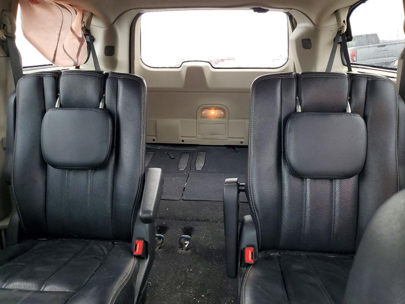 77410025 :رقم المزاد ، 2C4RC1CG4FR731509 vin ، 2015 Chrysler Town & Country مزاد بيع
