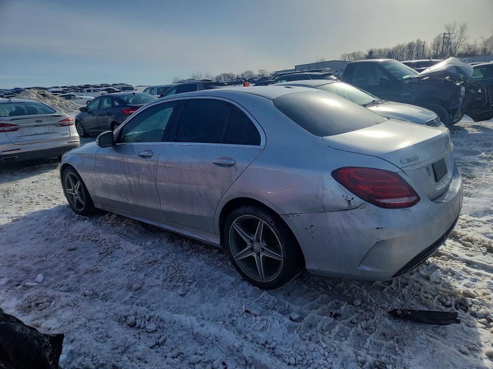 2015 Mercedes-benz C მანქანა იყიდება აუქციონზე, vin: 55SWF4KB4FU013972, აუქციონის ნომერი: 76435695