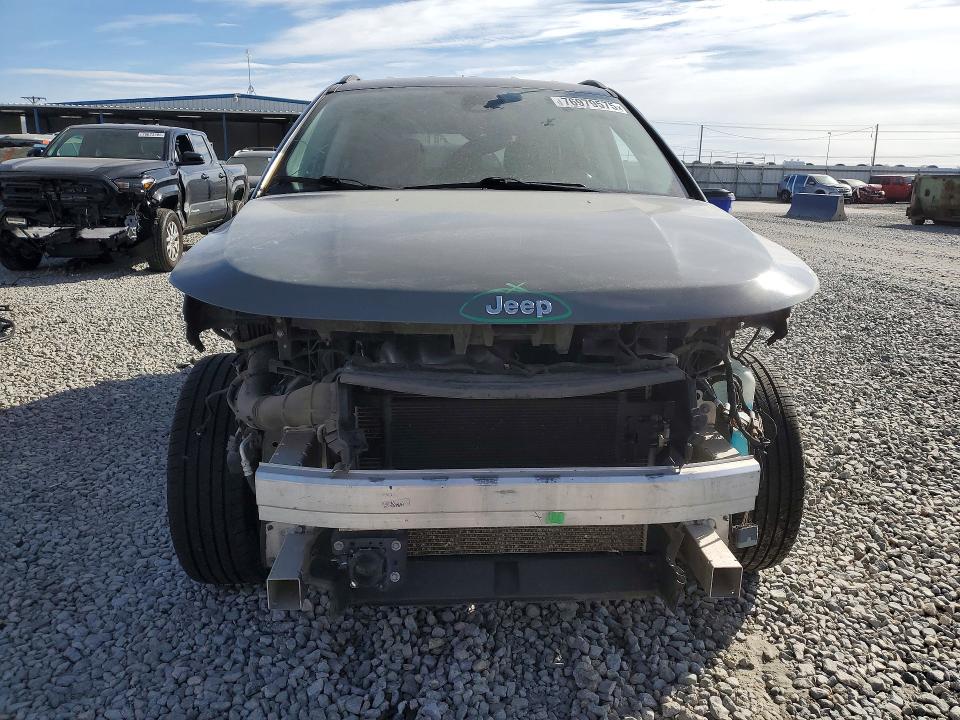 76979575 :رقم المزاد ، 3C4NJDCB5MT596433 vin ، 2021 Jeep Compass مزاد بيع