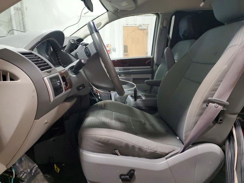 79266105 :رقم المزاد ، 2A4RR5D17AR148371 vin ، 2010 Chrysler Town & Country مزاد بيع