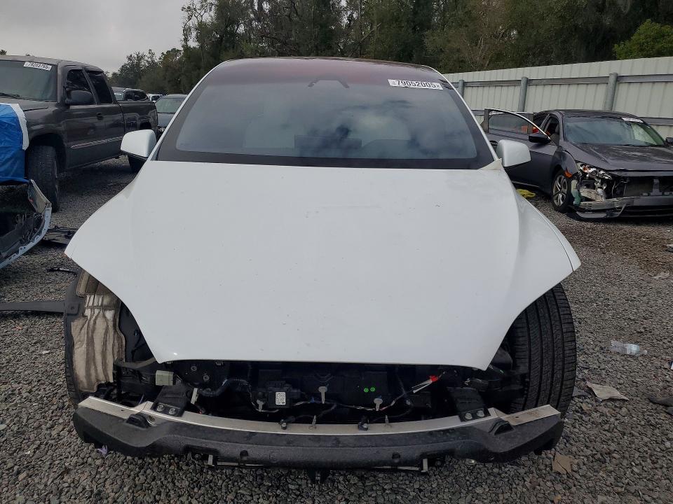 Продажа на аукционе авто 2022 Tesla Model X, vin: 7SAXCAE53NF345826, номер лота: 79052005