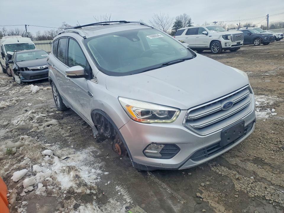 Продаж на аукціоні авто 2017 Ford Escape, vin: 1FMCU9J91HUA07770, номер лоту: 76969345