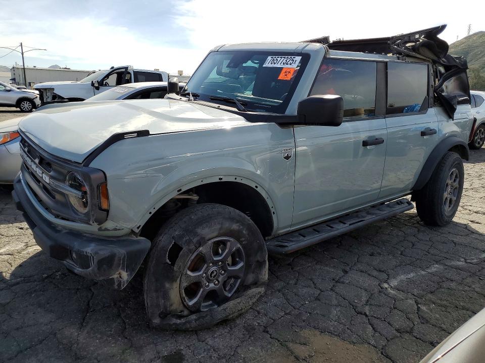 2023 Ford Bronco მანქანა იყიდება აუქციონზე, vin: 1FMEE5BP1PLB29674, აუქციონის ნომერი: 76577325