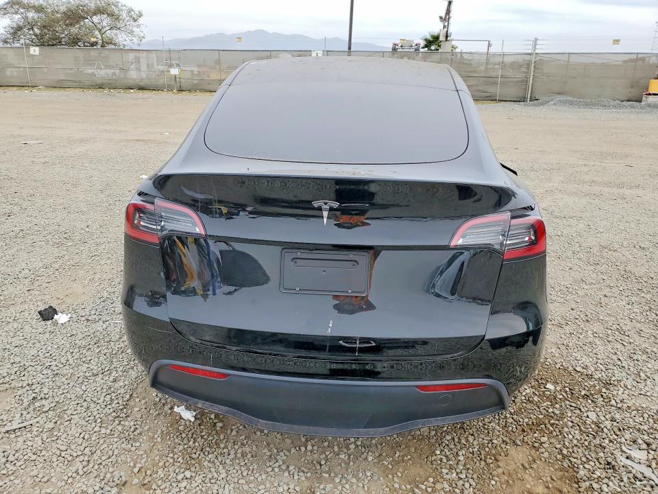 76775485 :رقم المزاد ، 7SAYGDED7RF160783 vin ، 2024 Tesla Model Y مزاد بيع