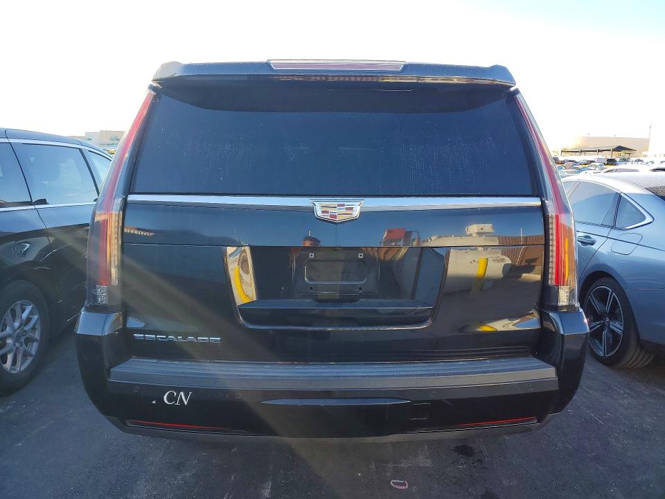 77746835 :رقم المزاد ، 1GYS3RKJ9FR562326 vin ، 2015 Cadillac Escalade E مزاد بيع