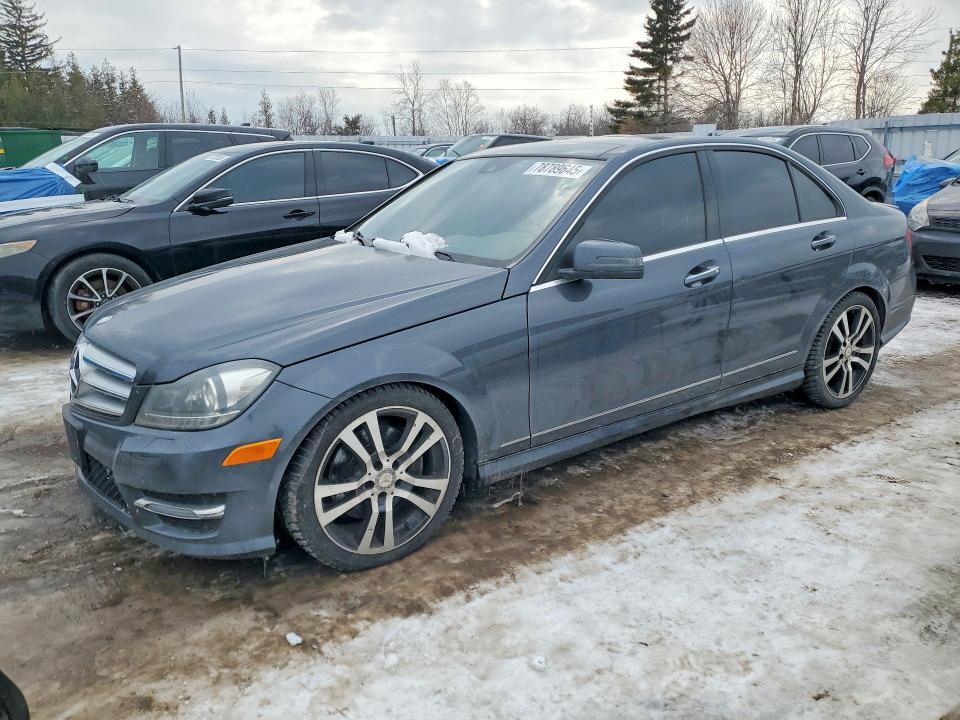2013 Mercedes-benz C მანქანა იყიდება აუქციონზე, vin: WDDGF8JB6DA852354, აუქციონის ნომერი: 78789645