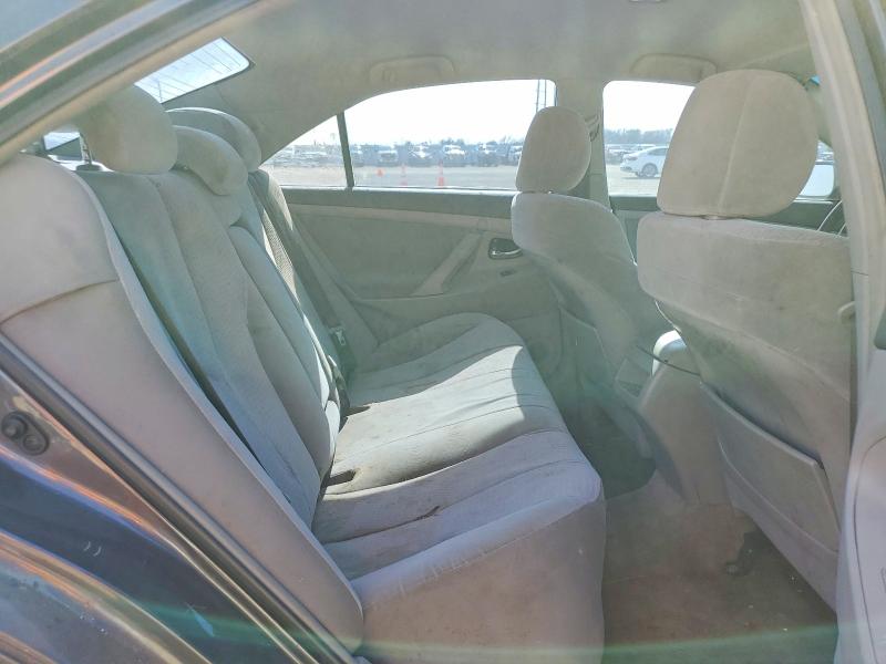 77751545 :رقم المزاد ، 4T1BF3EK6AU102704 vin ، 2010 Toyota Camry مزاد بيع