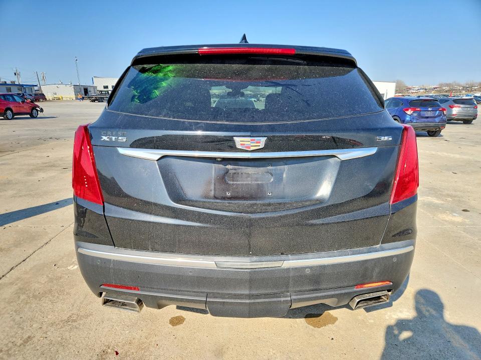75704325 :رقم المزاد ، 1GYKNCRS9KZ107668 vin ، 2019 Cadillac Xt5 مزاد بيع