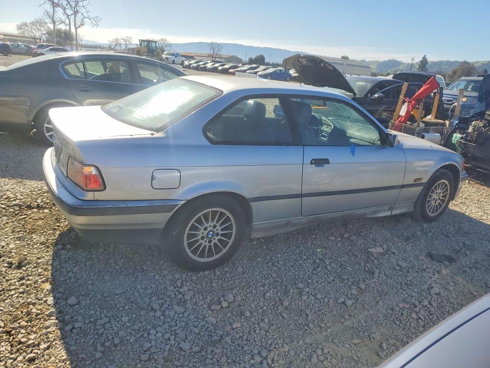 76259845 :رقم المزاد ، WBABE7324TEY20909 vin ، 1996 Bmw 318 مزاد بيع