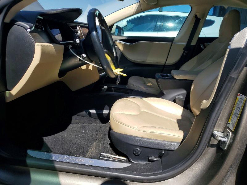 2015 Tesla Model S მანქანა იყიდება აუქციონზე, vin: 5YJSA1S24FF089186, აუქციონის ნომერი: 77476065
