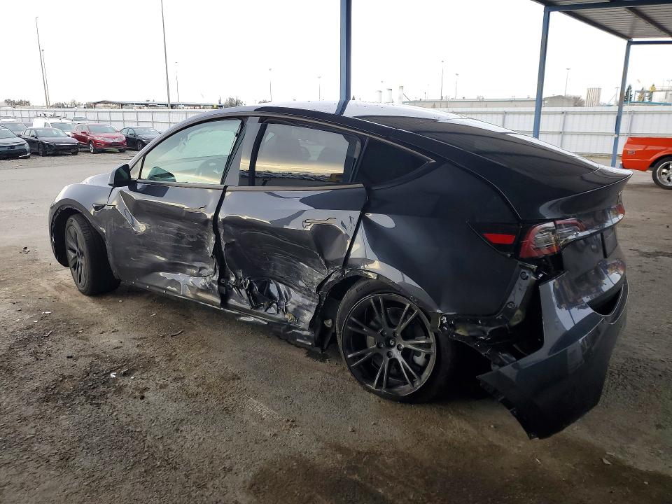 2024 Tesla Model Y მანქანა იყიდება აუქციონზე, vin: 7SAYGDED7RF154028, აუქციონის ნომერი: 78091335
