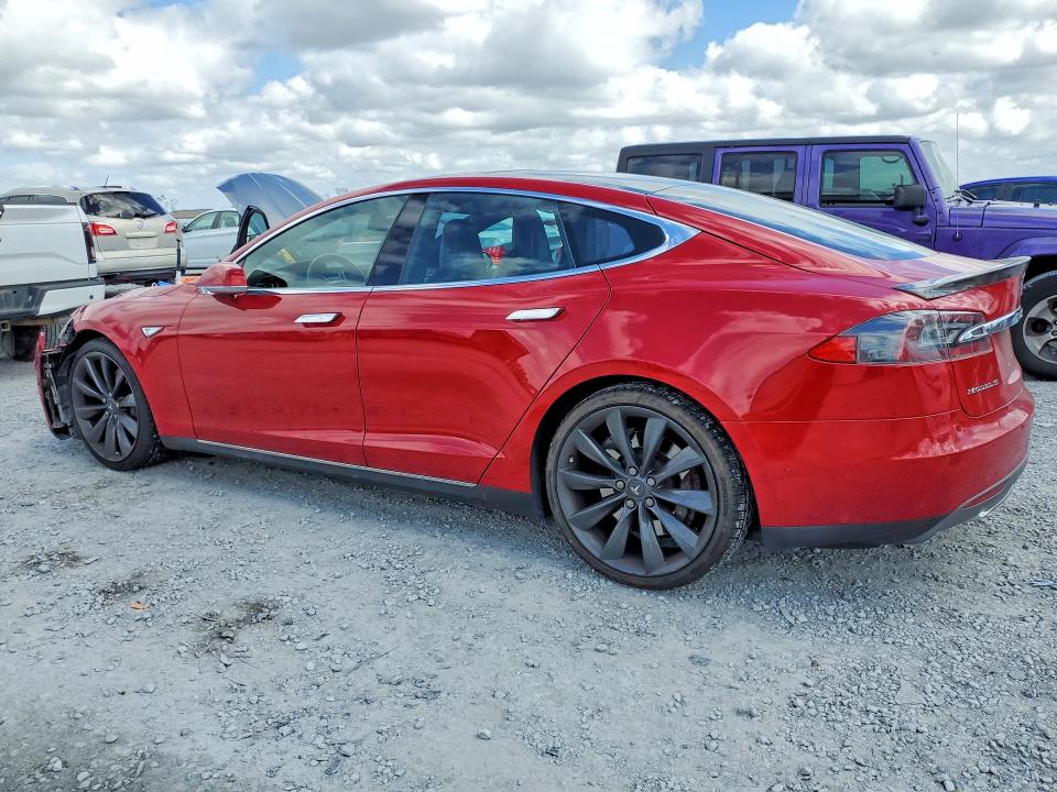 Продажа на аукционе авто 2016 Tesla Model S, vin: 5YJSA1E10GF124679, номер лота: 77901905