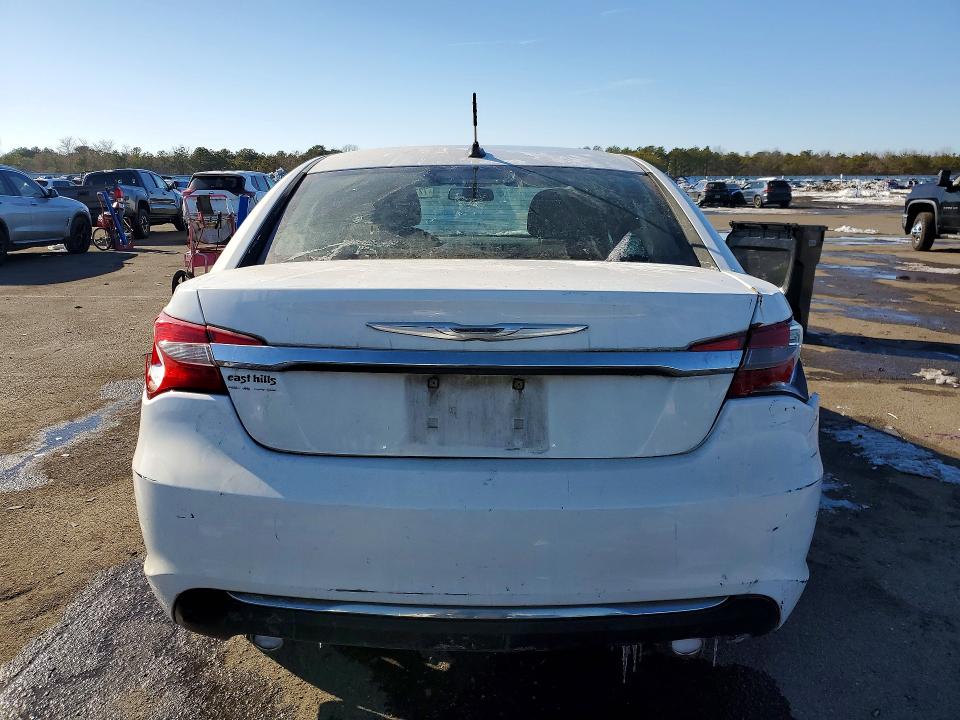 Auction sale of the 2012 Chrysler 200, vin: 1C3CCBBG6CN150099, lot number: 72149035