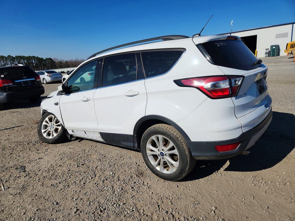 Продажа на аукционе авто 2017 Ford Escape, vin: 1FMCU0GDXHUB73440, номер лота: 77525765