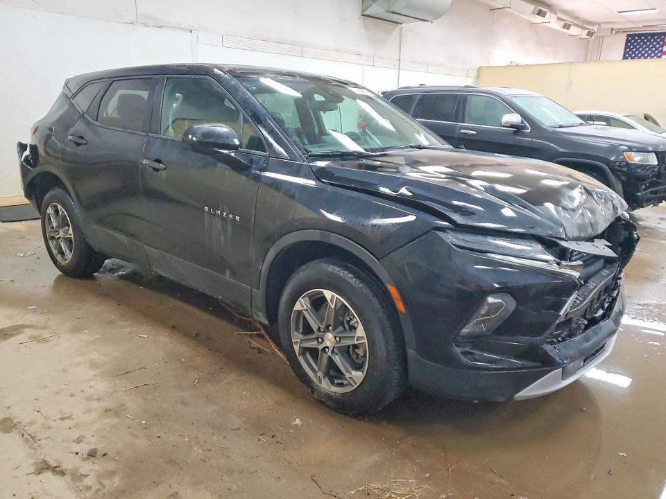 76442165 :رقم المزاد ، 3GNKBHR43SS266008 vin ، 2025 Chevrolet Blazer مزاد بيع