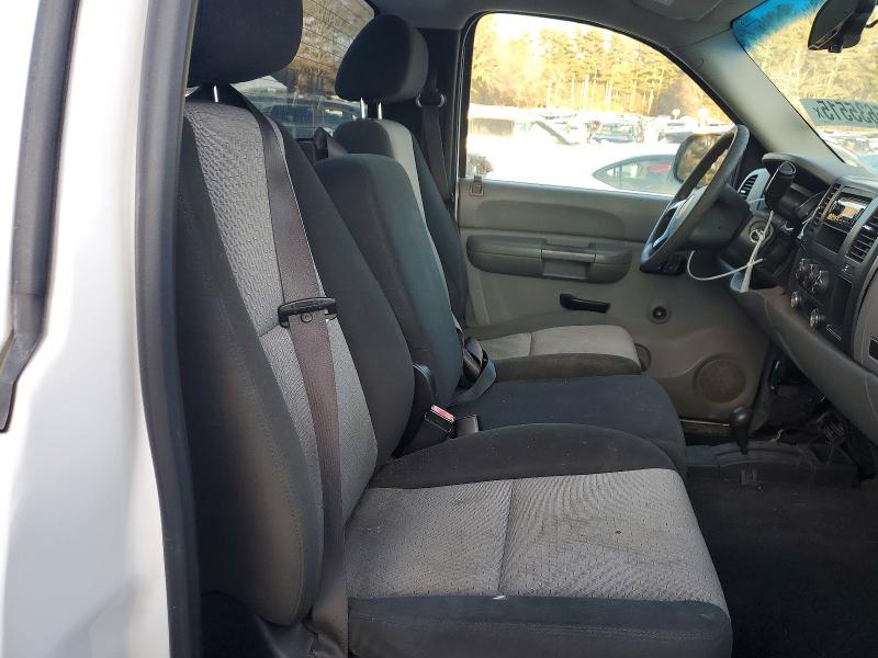 75635515 :رقم المزاد ، 1GTHK24K47E549394 vin ، 2007 Gmc Sierra مزاد بيع