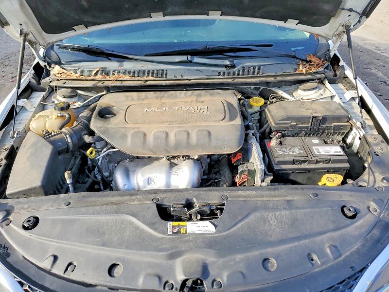 77502005 :رقم المزاد ، 1C3CCCAB2FN726089 vin ، 2015 Chrysler 200 مزاد بيع