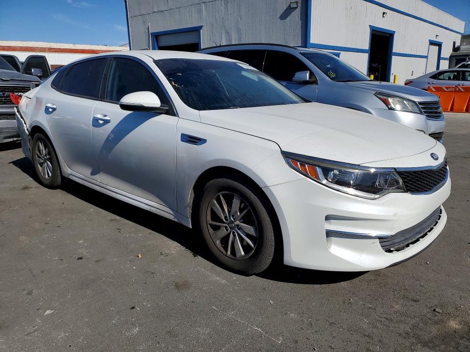 Продаж на аукціоні авто 2018 Kia Optima, vin: 5XXGT4L39JG196085, номер лоту: 76243875