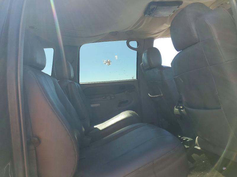 2003 Chevrolet Suburban მანქანა იყიდება აუქციონზე, vin: 3GNEC16Z23G341223, აუქციონის ნომერი: 75146845