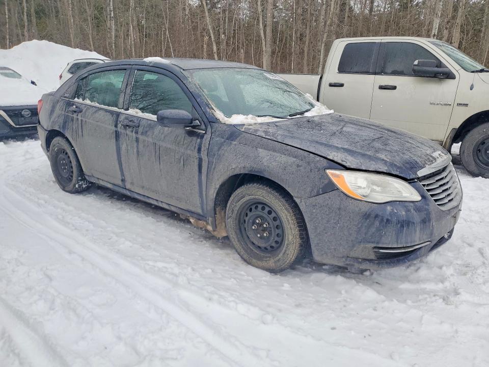 Продажа на аукционе авто 2014 Chrysler 200 Lx, vin: 1C3CCBAB2EN229536, номер лота: 76404265