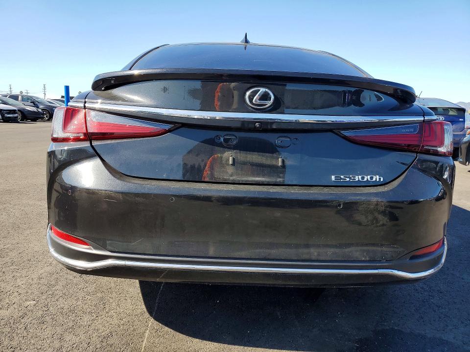 77568115 :رقم المزاد ، 58ADA1C14RU045638 vin ، 2024 Lexus Es مزاد بيع