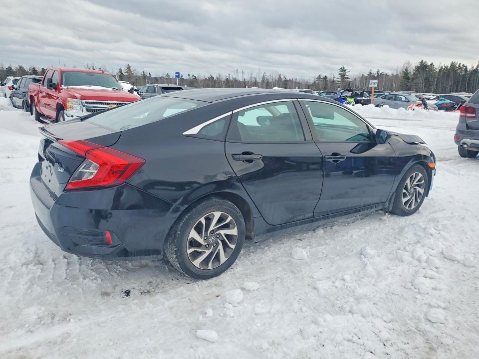 Aukcja sprzedaży 2018 Honda Civic, vin: 2HGFC2F62JH017275, numer aukcji: 77307225