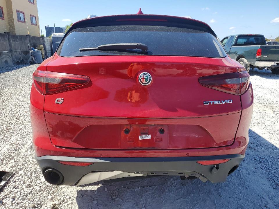 79889075 :رقم المزاد ، ZASFAKAN3J7B81138 vin ، 2018 Alfa Romeo Stelvio مزاد بيع