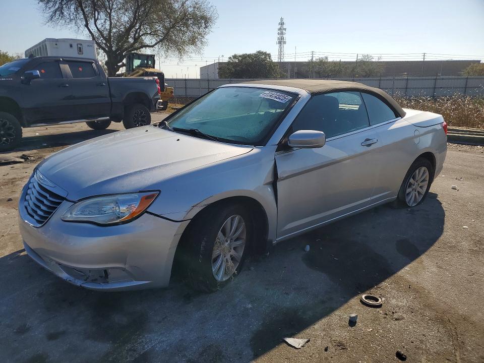 Aukcja sprzedaży 2011 Chrysler 200, vin: 1C3BC2EB7BN530112, numer aukcji: 77474925