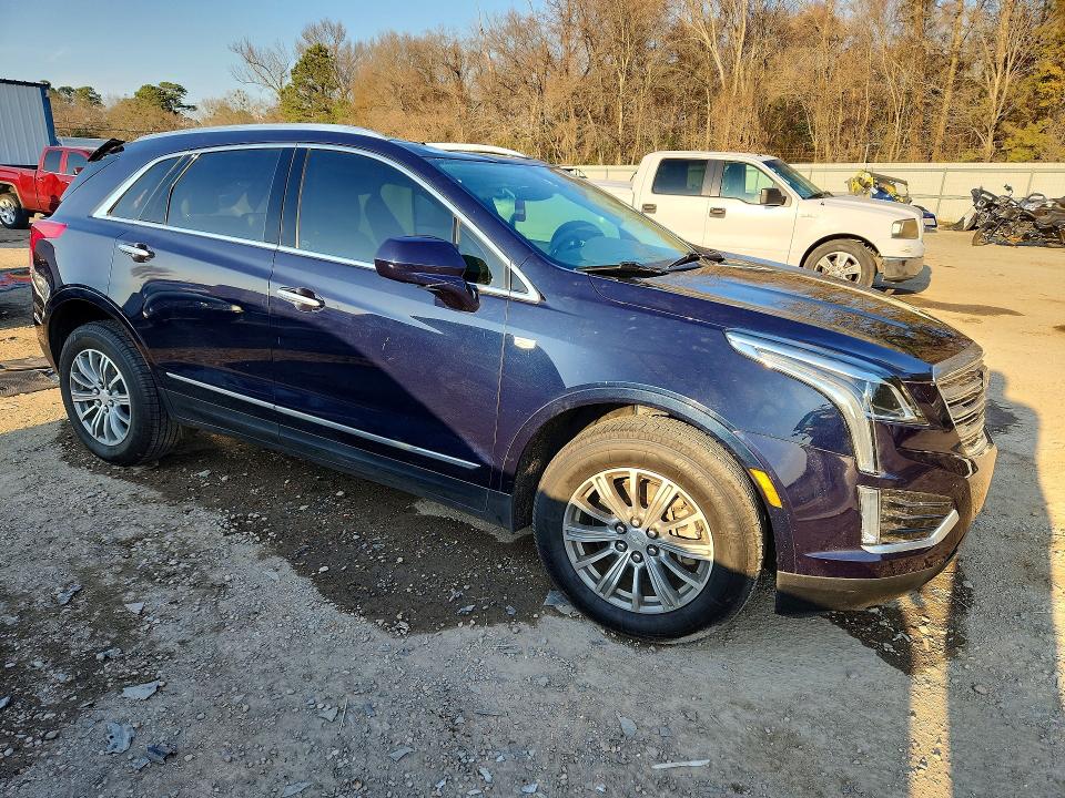 76825105 :رقم المزاد ، 1GYKNBRSXHZ107052 vin ، 2017 Cadillac Xt5 مزاد بيع