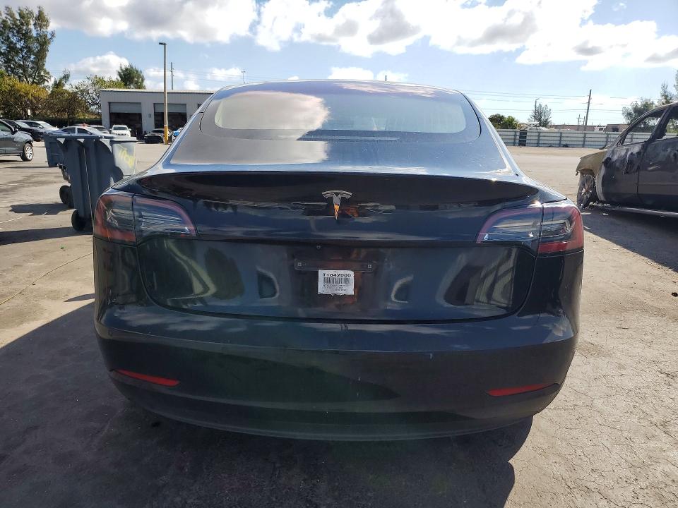 2018 Tesla Model 3 მანქანა იყიდება აუქციონზე, vin: 5YJ3E1EA0JF176233, აუქციონის ნომერი: 78264725