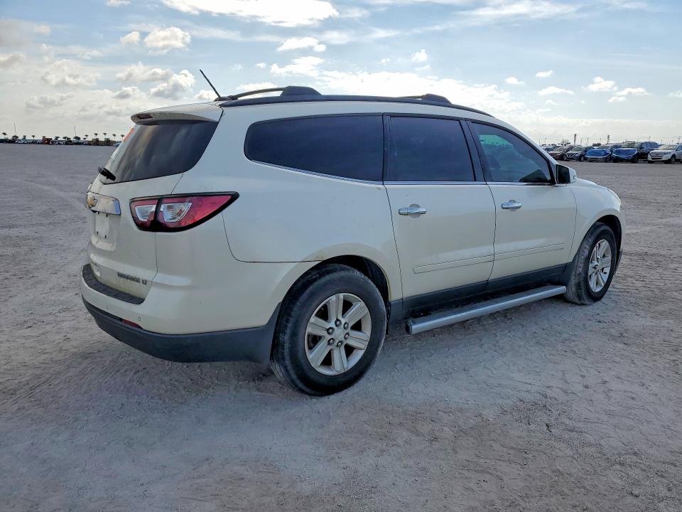 2014 Chevrolet Traverse მანქანა იყიდება აუქციონზე, vin: 1GNKRHKD0EJ331733, აუქციონის ნომერი: 78026825