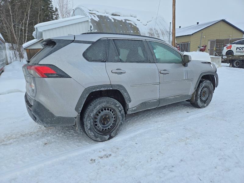 74544705 :رقم المزاد ، 2T3B1RFV5MC245778 vin ، 2021 Toyota Rav4 مزاد بيع