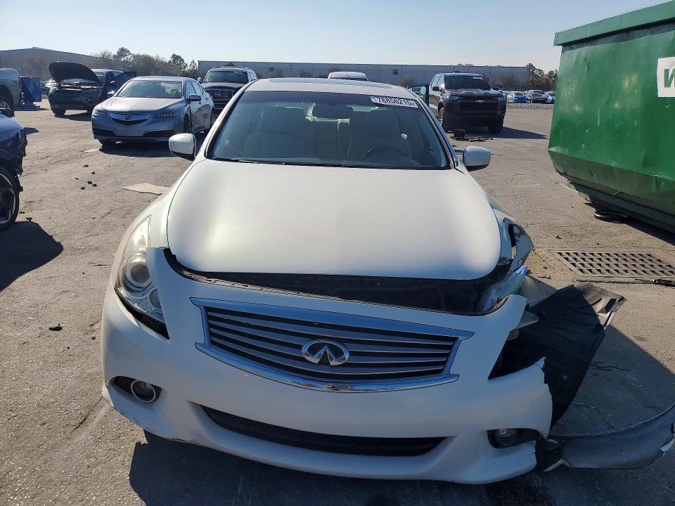78856215 :رقم المزاد ، JN1CV6AP2FM580773 vin ، 2015 Infiniti Q40 مزاد بيع