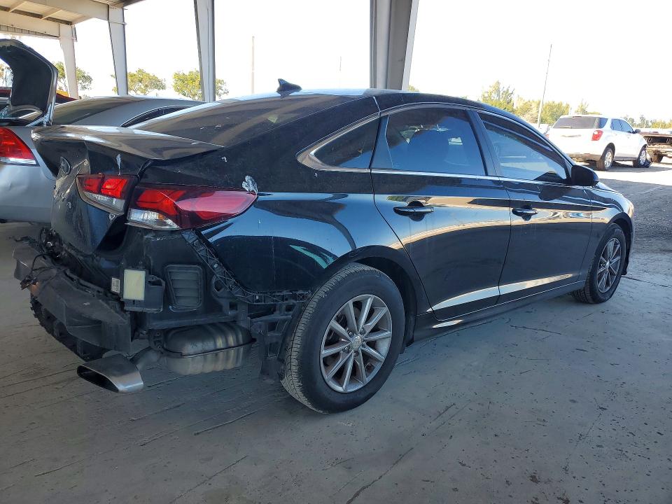 76076855 :رقم المزاد ، 5NPE24AF8JH621520 vin ، 2018 Hyundai Sonata مزاد بيع