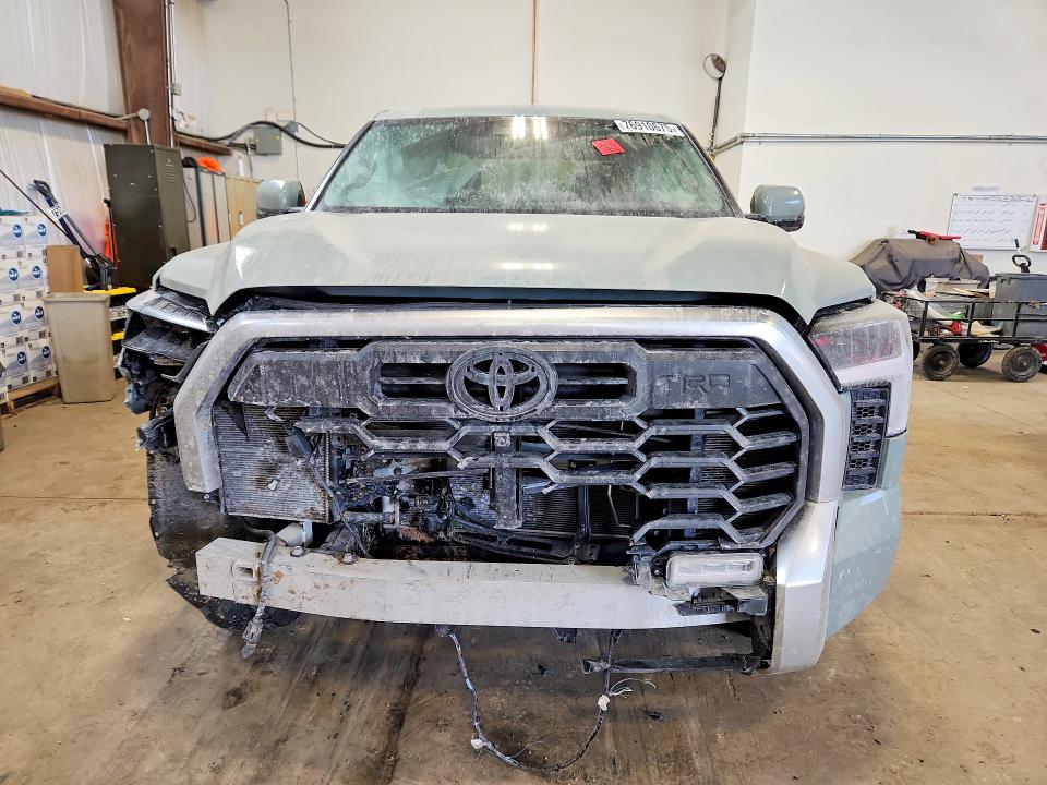 Продажа на аукционе авто 2024 Toyota Tundra, vin: 5TFJA5EC6RX024339, номер лота: 76910675