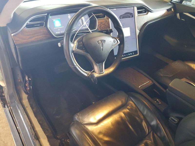 77611255 :رقم المزاد ، 5YJSA1E11HF207300 vin ، 2017 Tesla Model S مزاد بيع