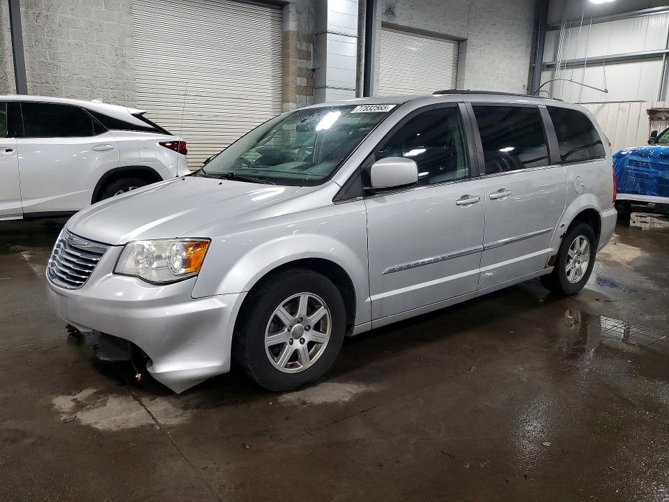 77832565 :رقم المزاد ، 2A4RR5DG9BR651289 vin ، 2011 Chrysler Town & Country مزاد بيع