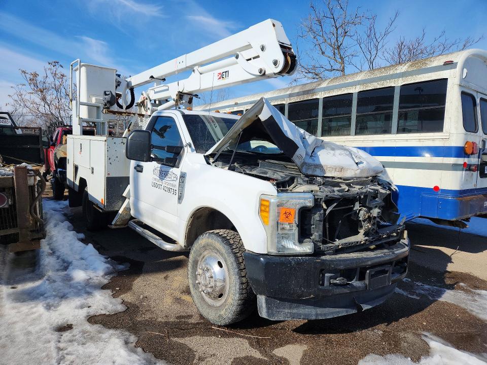 2017 Ford F350 მანქანა იყიდება აუქციონზე, vin: 1FDRF3H67HDA04594, აუქციონის ნომერი: 76540755